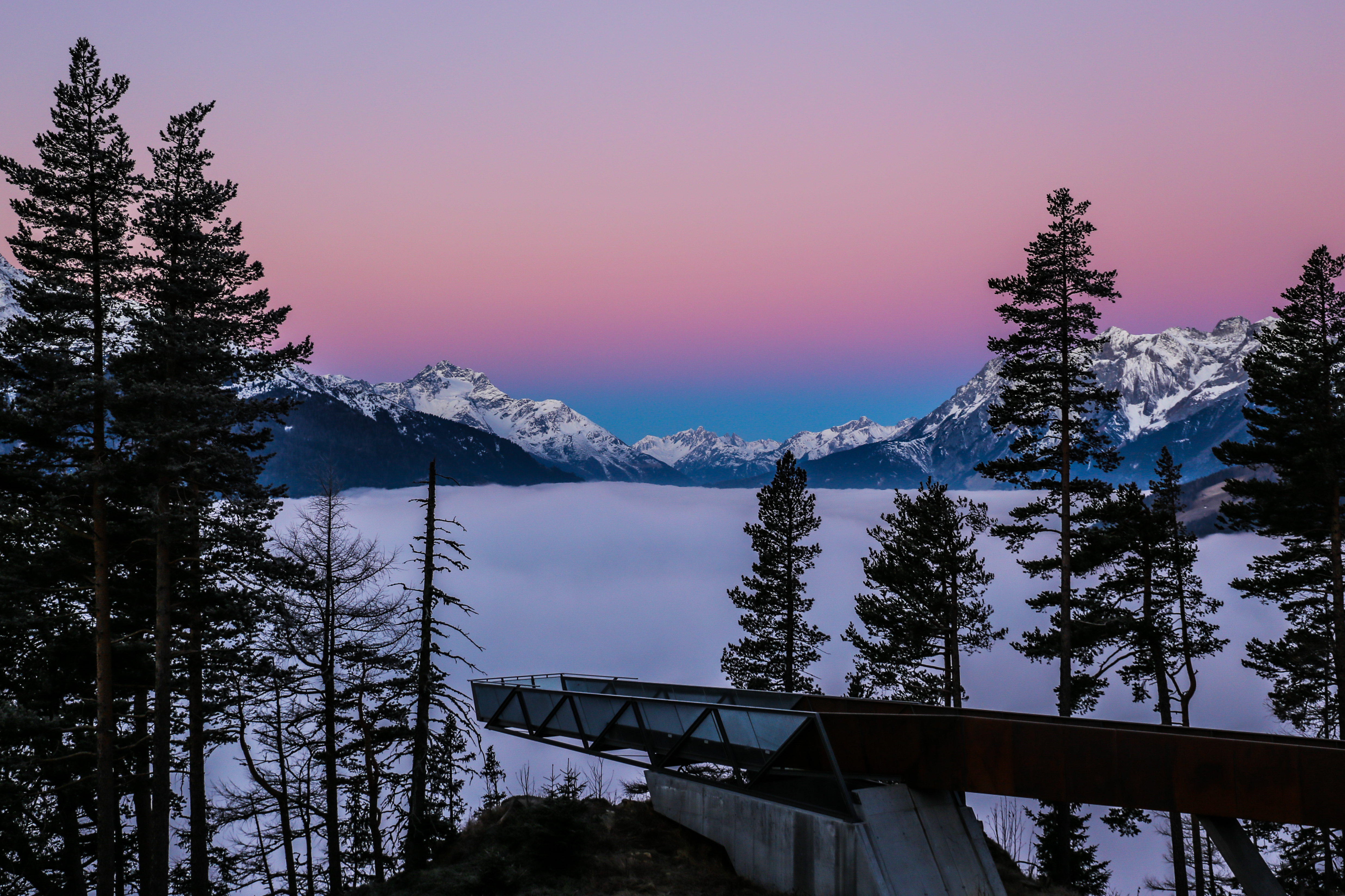 Wschód słońca, góry,, Austria, Kunertal. Pozytywne myślenie,  wstrząs pourazowy, trauma, terapia
Sunrise in the mountains, PTSD, trauma, positive thinking