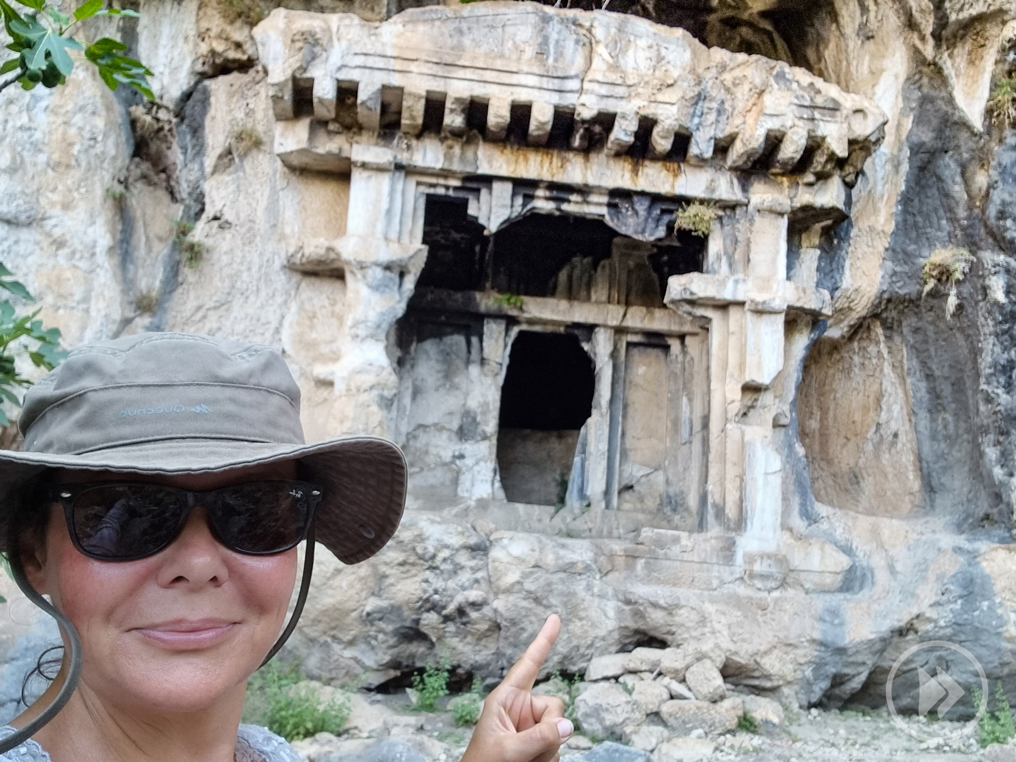 Turcja darmowe atrakcje
co warto zobaczyć w Turcji
Pinara
grobowce i amfiteatr za darmo